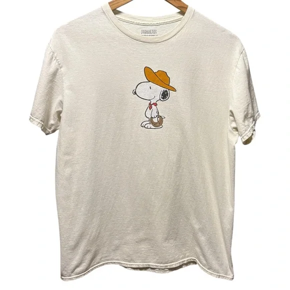 Snoopy Goes West Cowboy Snoopy tee, size adult large - Picture 2 of 7